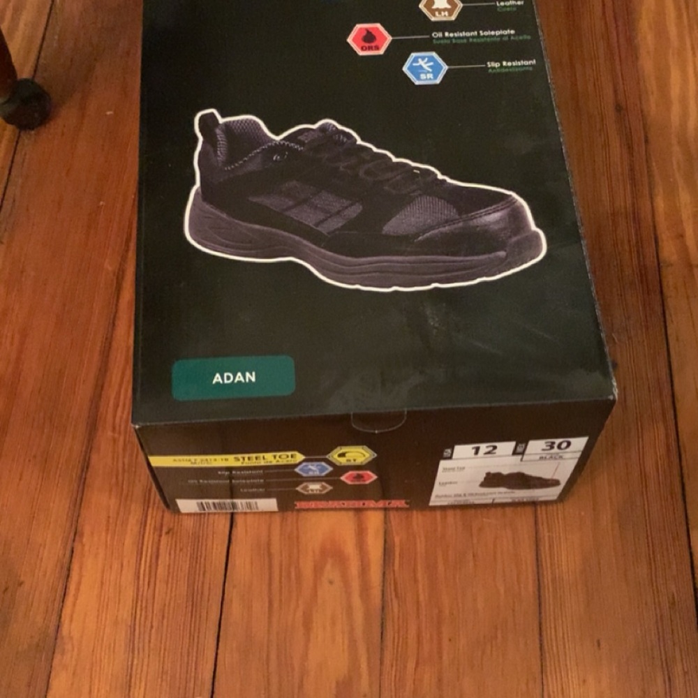 Size 12 men’s slip resistant shoes!